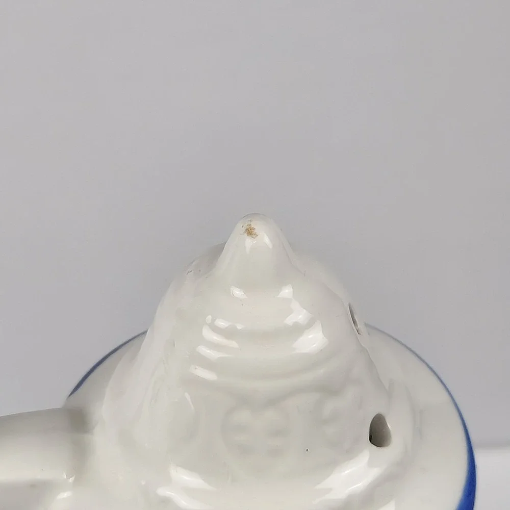 Vintage Six Flags Salt and Pepper Shakers Beer‎ Stein Japan Blue White Ceramic